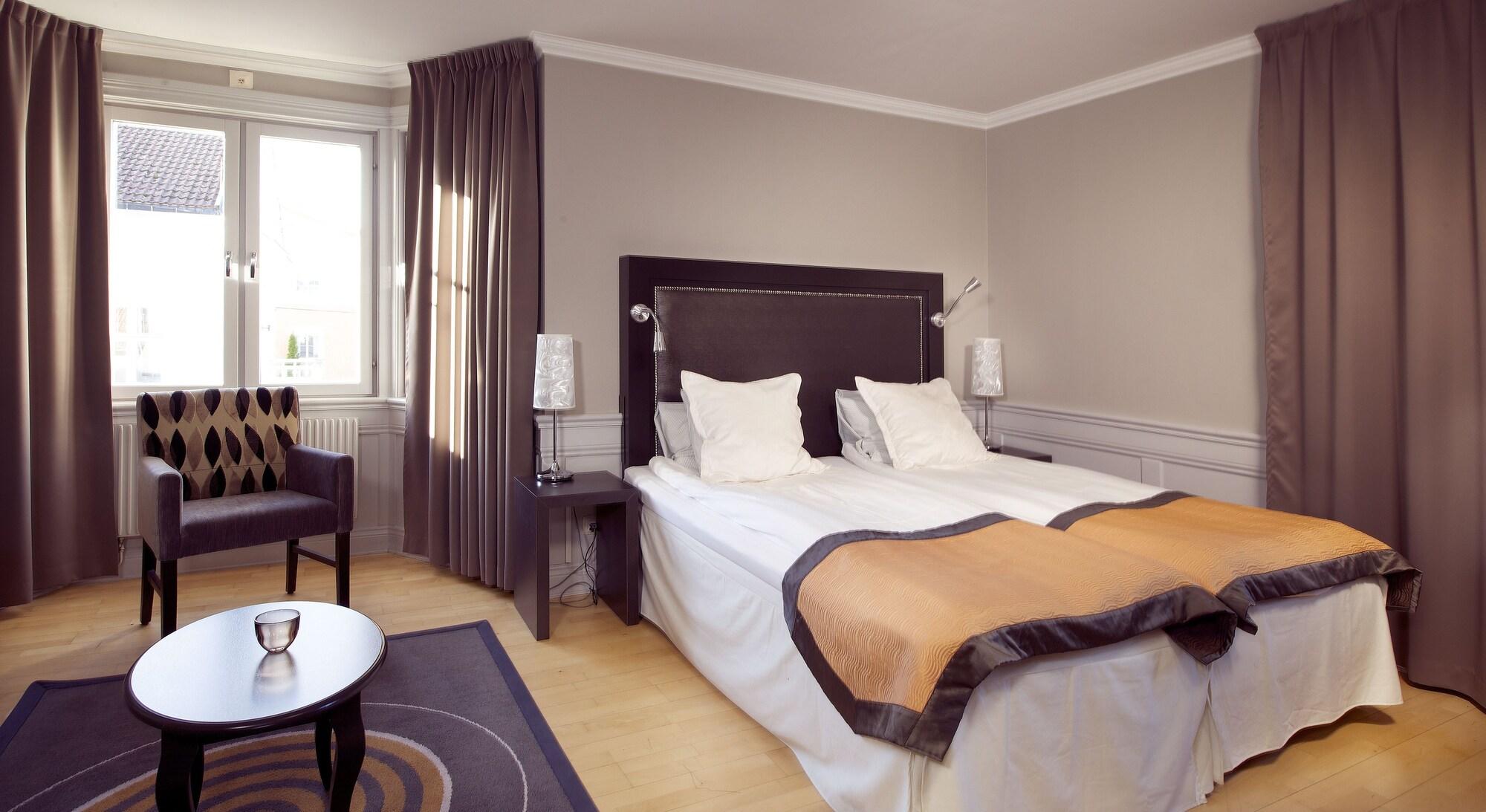 Home Hotel Majoren Skovde Ngoại thất bức ảnh